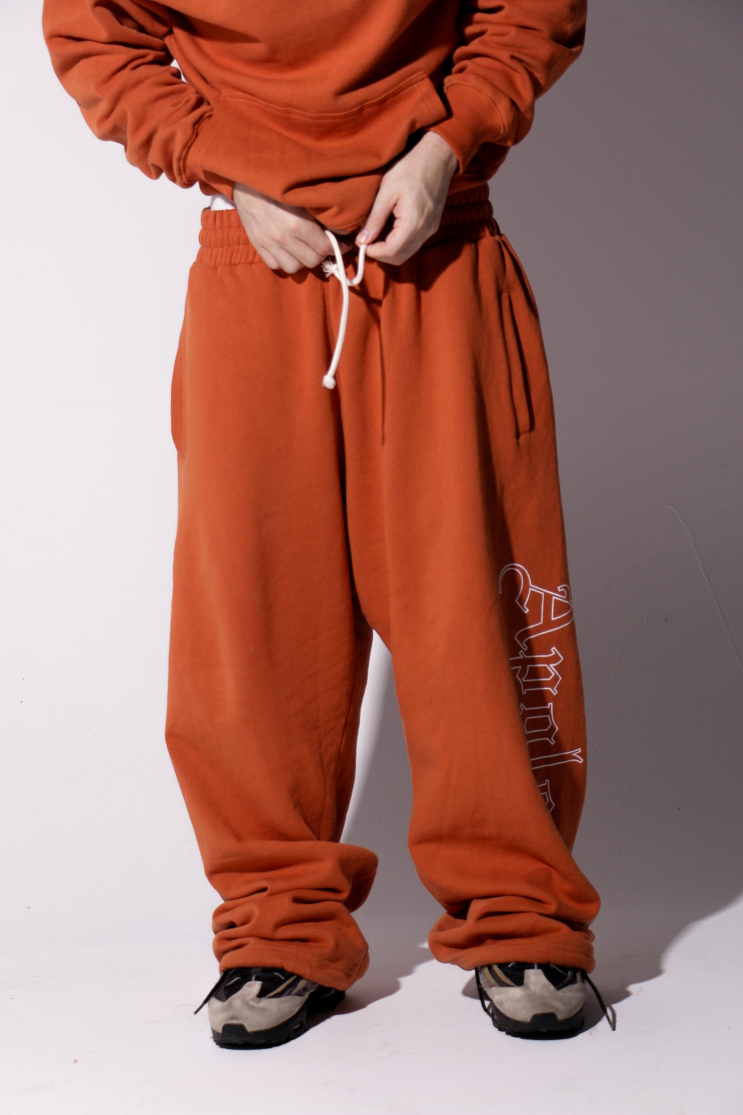 Apolonio Sweatpants